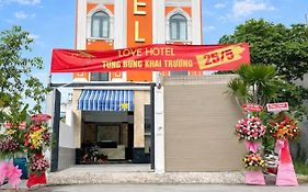 Love Hotel Hóc Môn